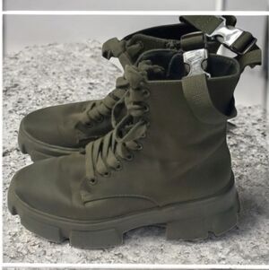 Steve Madden Boots Women's Size 6 Olive Army Green Combat Boots THORA-P THORA